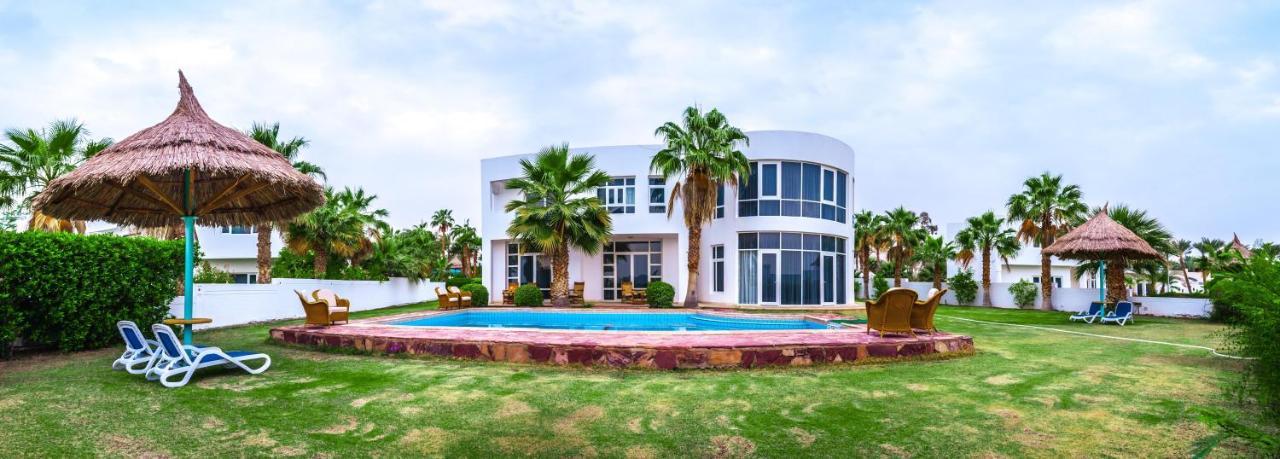 Pickalbatros Golf Beach Resort Sharm El Sheikk Exterior foto Villa in Al-Ghaziya