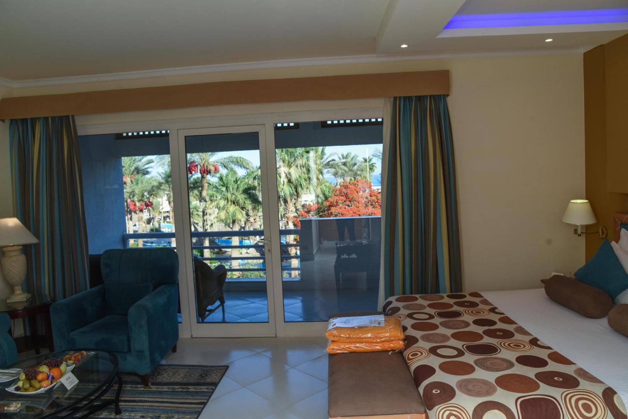 Pickalbatros Golf Beach Resort Sharm El Sheikk Exterior foto A room at the hotel
